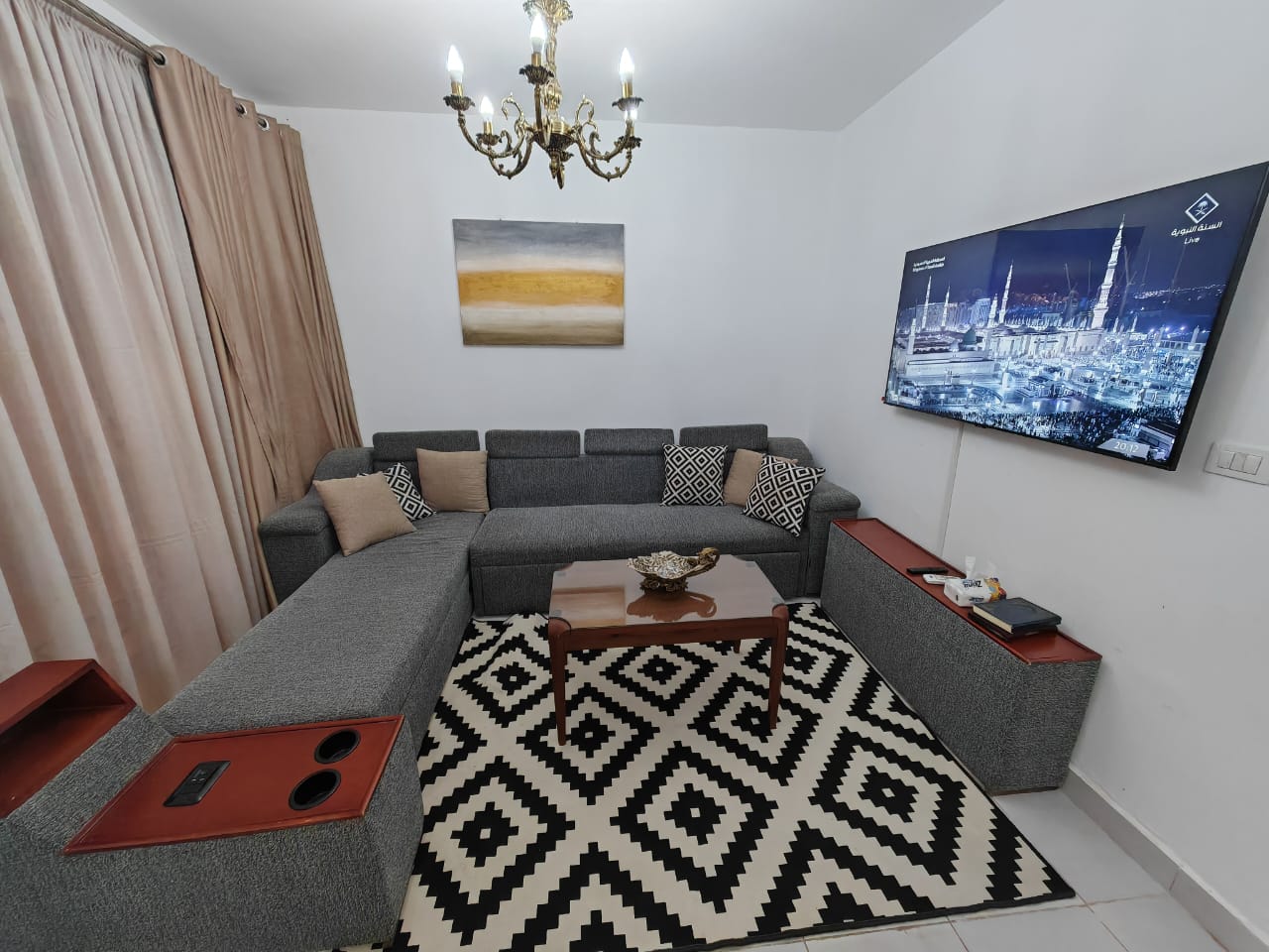 شقة في مدينتي 81 م2 للإيجار مفروش 25,000 ج 